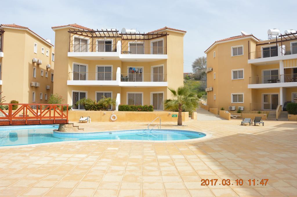 Luxury Apartment Paphos Exterior photo